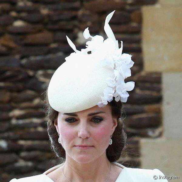 Kate Middleton chama atenção com makes elegantes e sóbrias